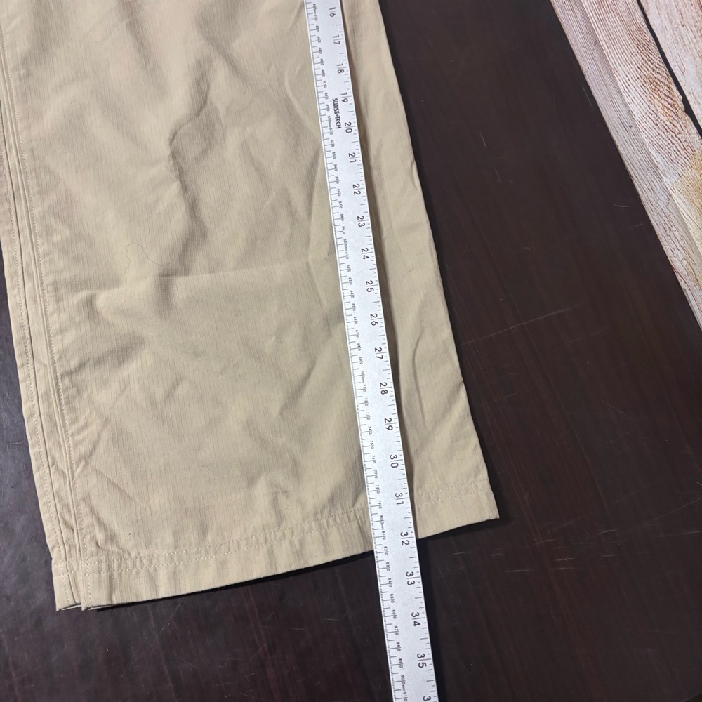 Under Armour Men’s Khaki‎ Cargo Zip-Off Pants - Picture 12 of 12
